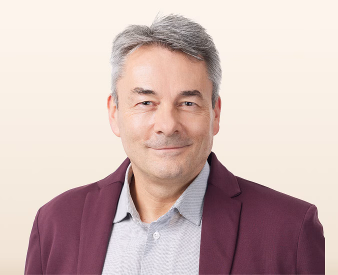 Dr. Rainald Tippow